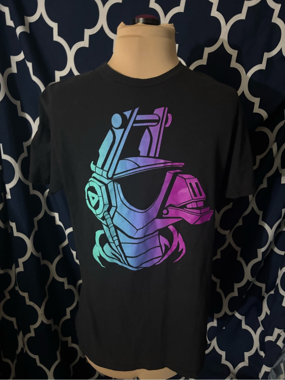 official Fortnite DJ Yonder Llama graphic T-shirt in black, Medium
